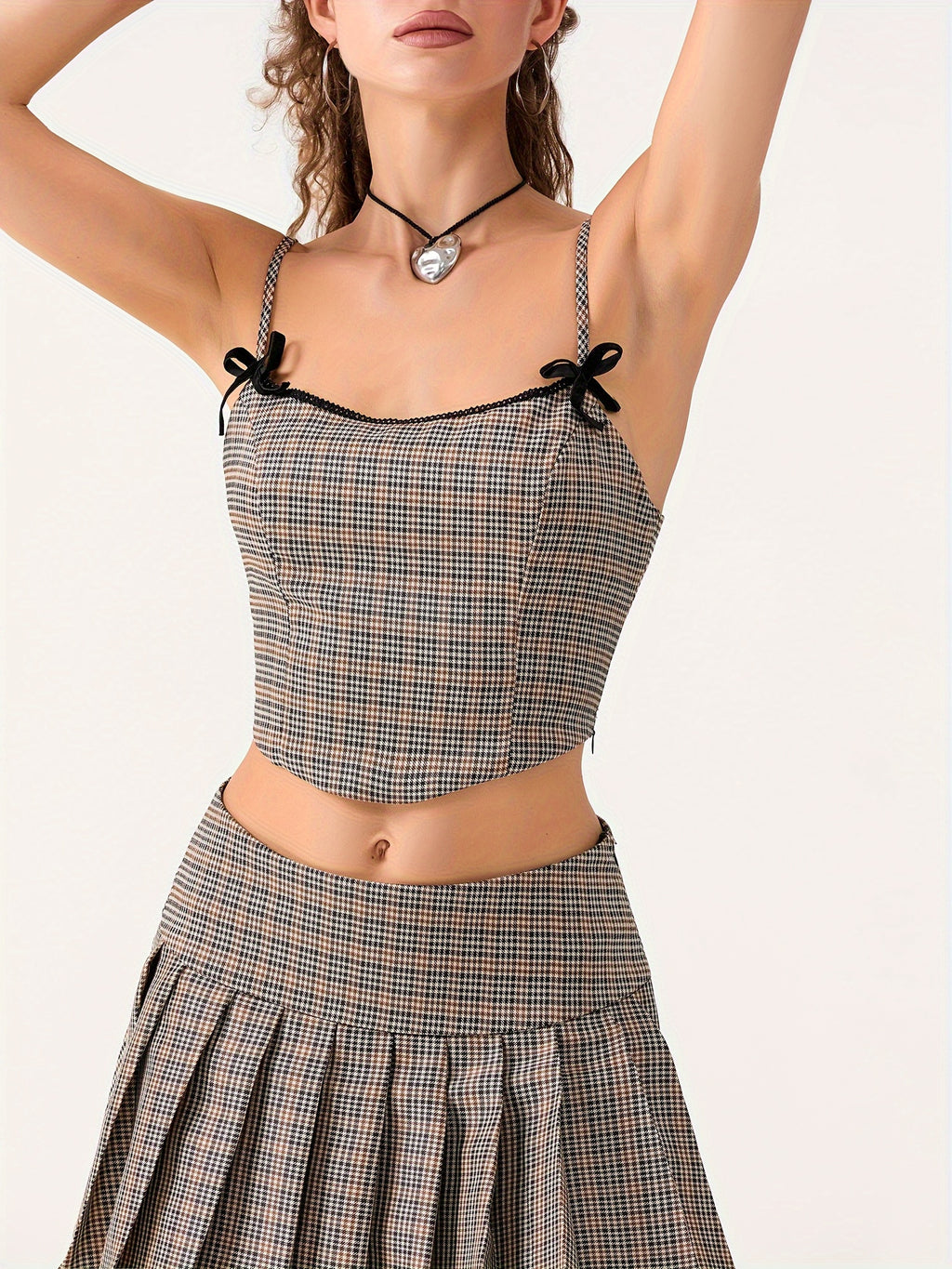 1 Set Chic Plaid Polyester 2pcs Women'S Outfit - Off the Shoulder Tie-Back Camisole Top with Mini Pleated Skirt for Spring\u002FSummer Streetwear