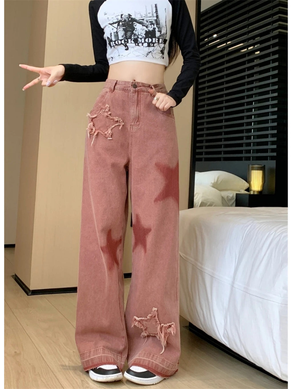 Women's Retro Star Embroidered Color-Block Jeans, Loose Fit with Frayed Hem, Pink & White Two-Tone Design, Versatile Streetwear Style, 100%, Machine Washable, Relaxed Fit Pants | Twotone Denim | Side Pockets Style